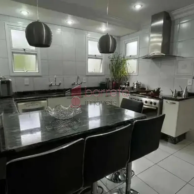 CASA À VENDA EM CONDOMÍNIO DE ALTO PADRÃO, NO BAIRRO DE JUNDIAÍ MIRIM, JUNDIAÍ – SP