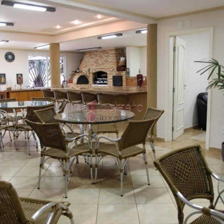 CASA À VENDA EM CONDOMÍNIO DE ALTO PADRÃO, NO BAIRRO DE JUNDIAÍ MIRIM, JUNDIAÍ – SP