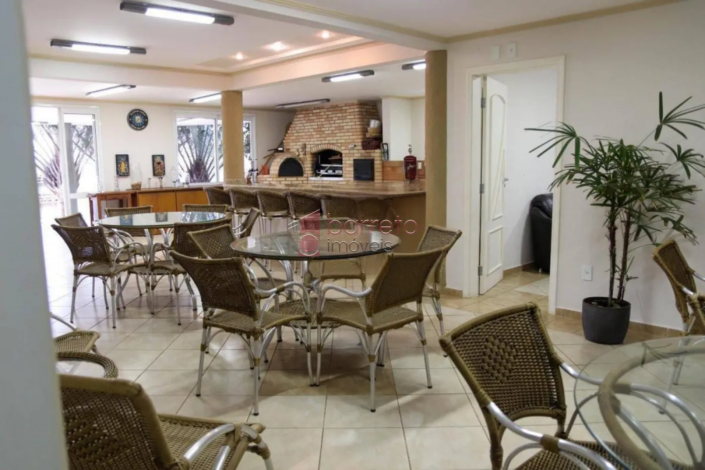 CASA À VENDA EM CONDOMÍNIO DE ALTO PADRÃO, NO BAIRRO DE JUNDIAÍ MIRIM, JUNDIAÍ – SP