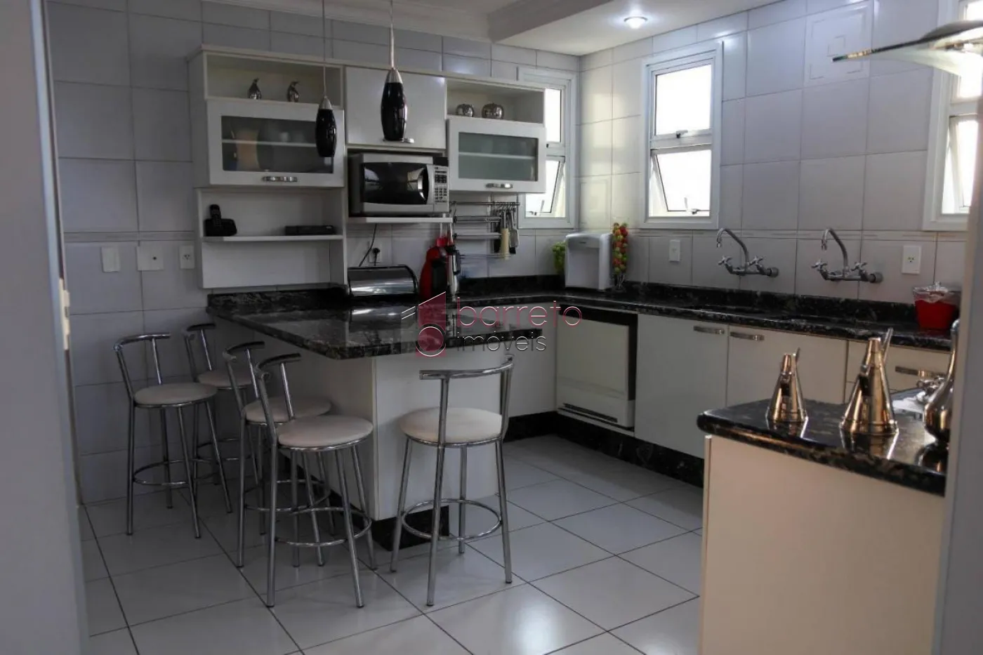 CASA À VENDA EM CONDOMÍNIO DE ALTO PADRÃO, NO BAIRRO DE JUNDIAÍ MIRIM, JUNDIAÍ – SP