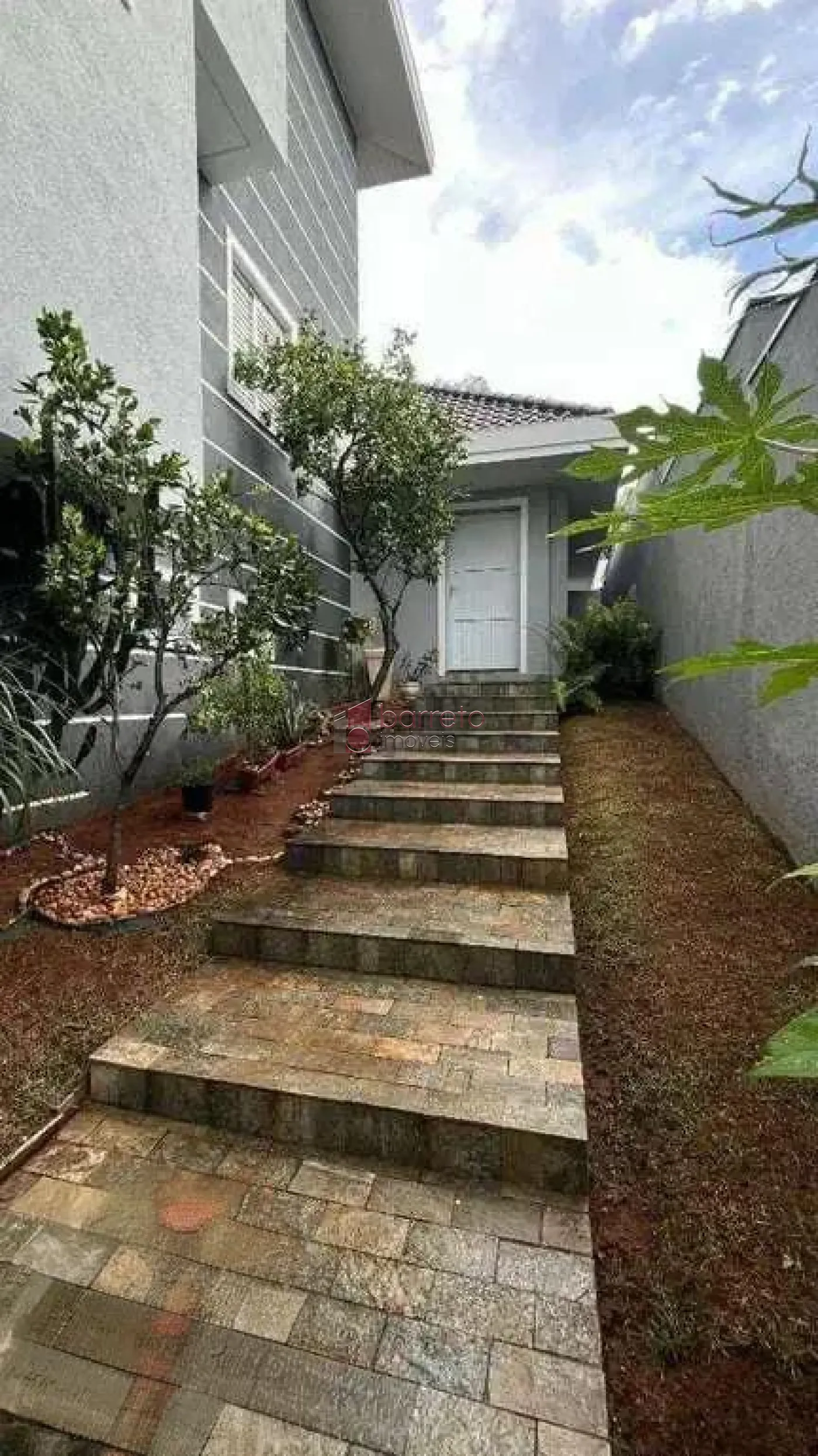 CASA À VENDA EM CONDOMÍNIO DE ALTO PADRÃO, NO BAIRRO DE JUNDIAÍ MIRIM, JUNDIAÍ – SP