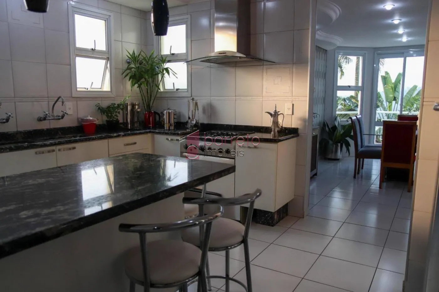 CASA À VENDA EM CONDOMÍNIO DE ALTO PADRÃO, NO BAIRRO DE JUNDIAÍ MIRIM, JUNDIAÍ – SP
