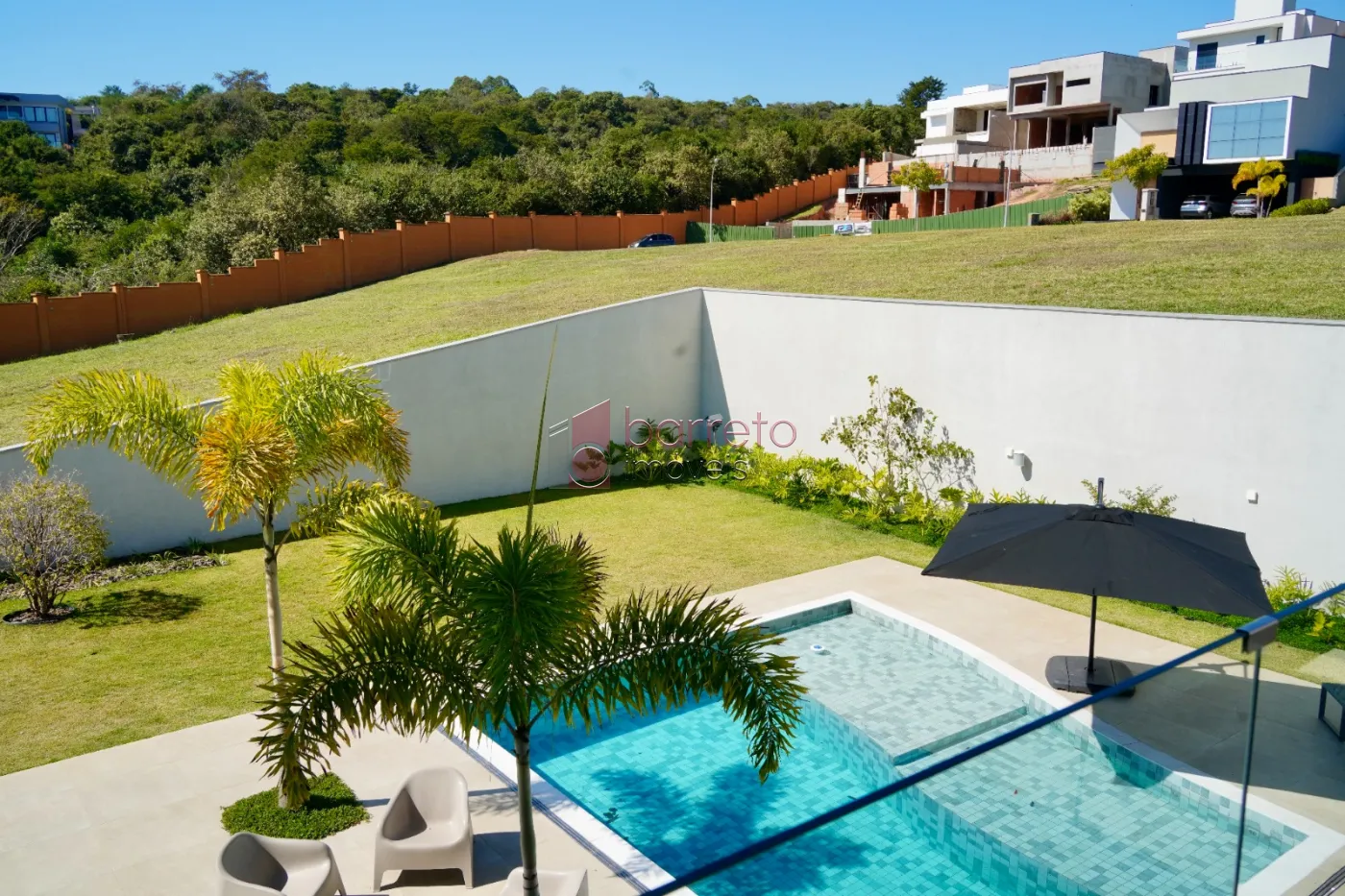 CASA COM 05 SUÍTES À VENDA NO CONDOMÍNIO ALPHAVILLE I EM JUNDIAÍ/SP