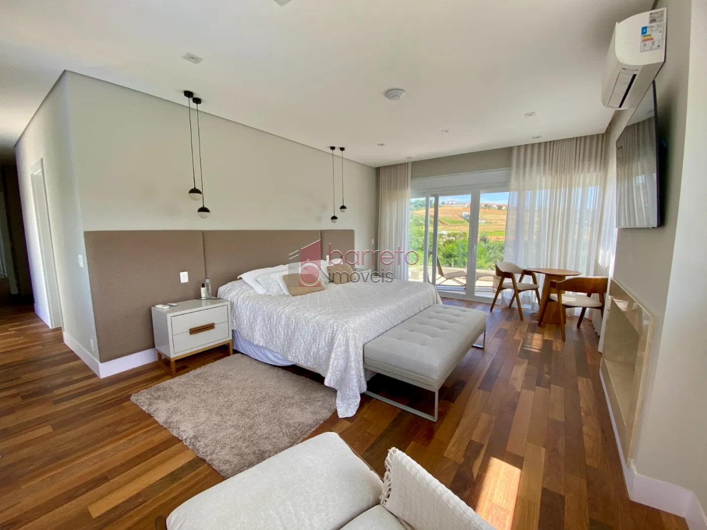 CASA COM 05 SUÍTES À VENDA NO CONDOMÍNIO ALPHAVILLE I EM JUNDIAÍ/SP