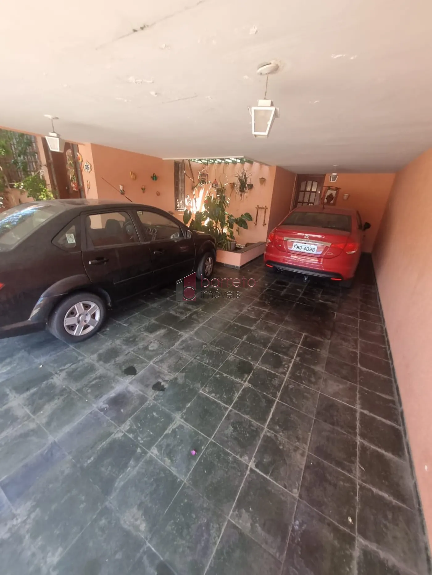 CASA TÉRREA PARA VENDA NO JARDIM CAXAMBU – JUNDIAÍ/SP