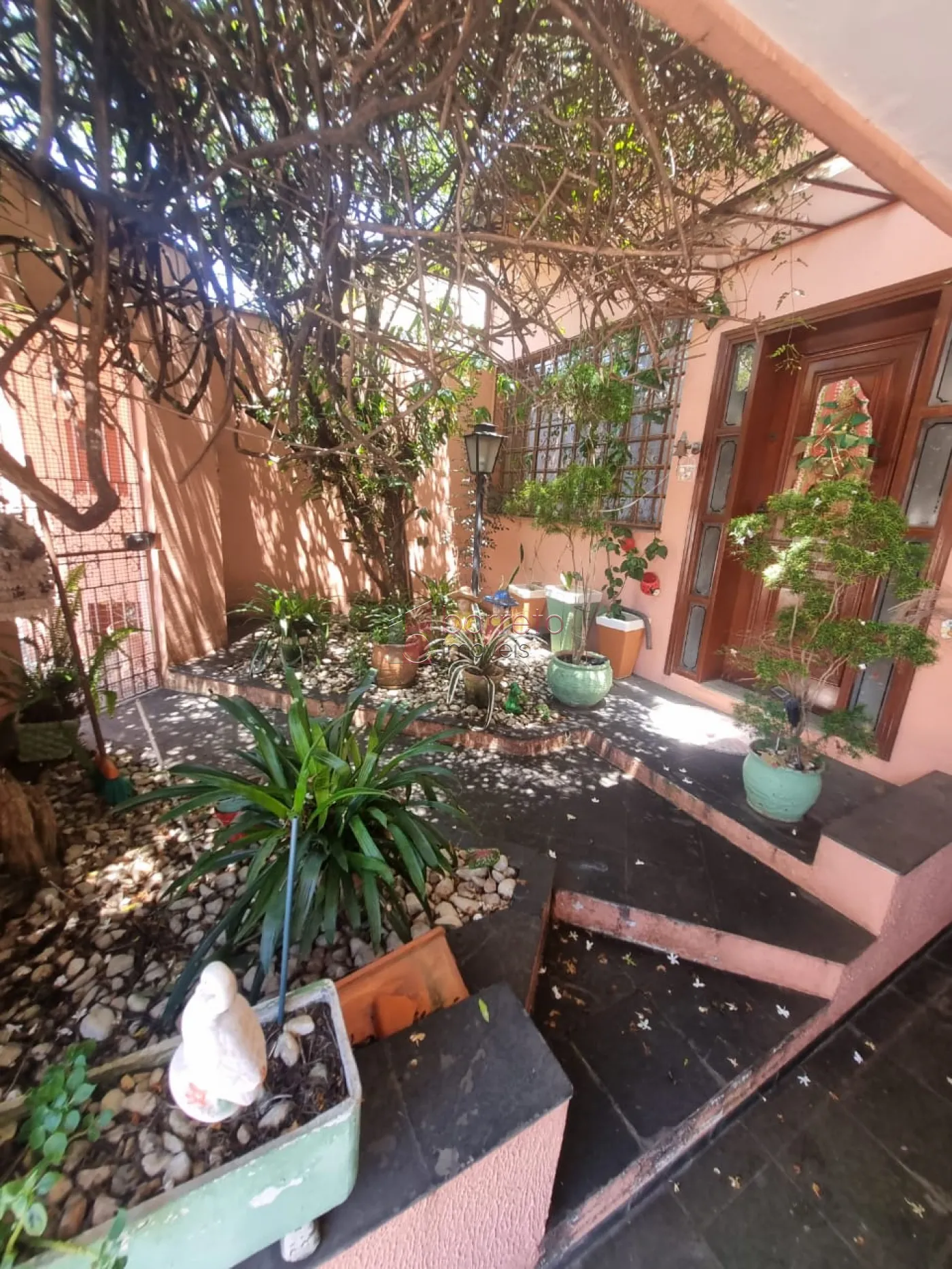 CASA TÉRREA PARA VENDA NO JARDIM CAXAMBU – JUNDIAÍ/SP