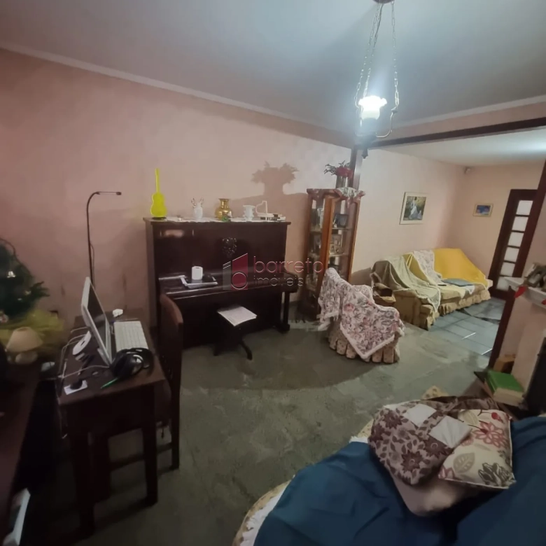 CASA TÉRREA PARA VENDA NO JARDIM CAXAMBU – JUNDIAÍ/SP