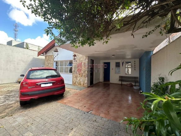 CASA À VENDA NO BAIRRO CAXAMBÚ EM JUNDIAÍ/SP