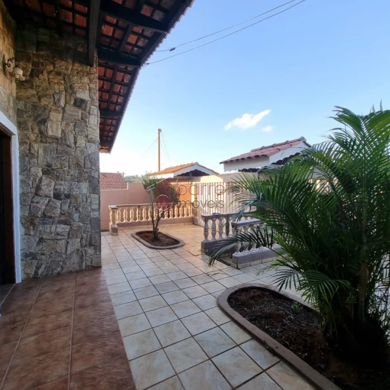 CASA COM EDÍCULA PARA VENDA NO BAIRRO CAXAMBU – JUNDIAÍ/SP