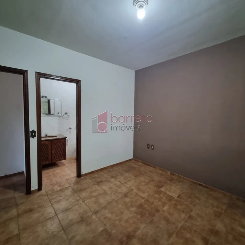 CASA COM EDÍCULA PARA VENDA NO BAIRRO CAXAMBU – JUNDIAÍ/SP