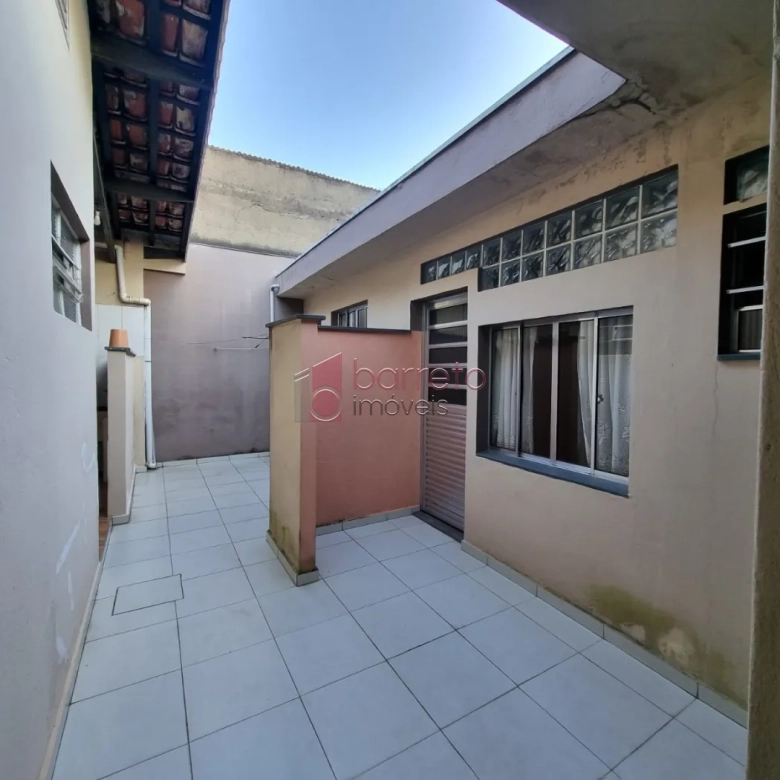CASA COM EDÍCULA PARA VENDA NO BAIRRO CAXAMBU – JUNDIAÍ/SP