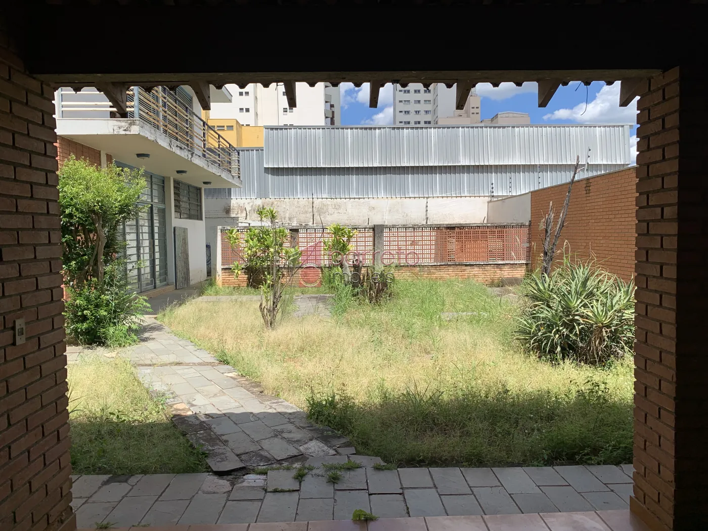 CASA COMERCIAL PARA VENDA OU LOCAÇÃO NO CENTRO – JUNDIAÍ/SP