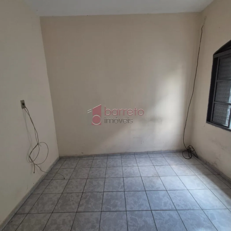 IMÓVEL COM 03 CASAS À VENDA NO CENTRO DE JUNDIAÍ/SP