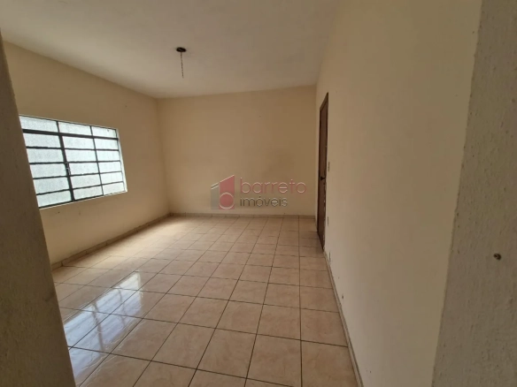 IMÓVEL COM 03 CASAS À VENDA NO CENTRO DE JUNDIAÍ/SP
