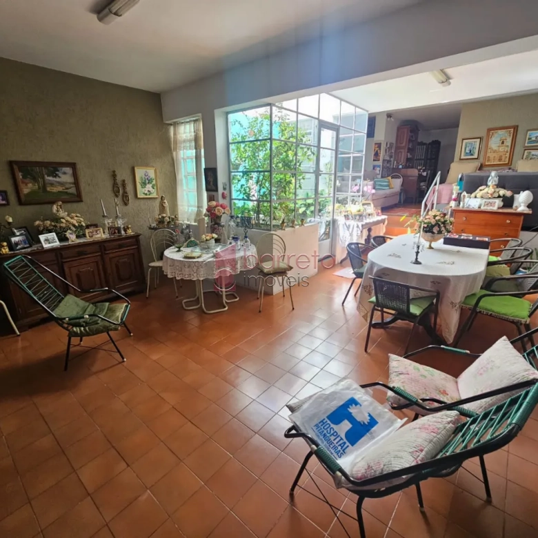 CASA À VENDA NO CENTRO DE JUNDIAÍ/SP