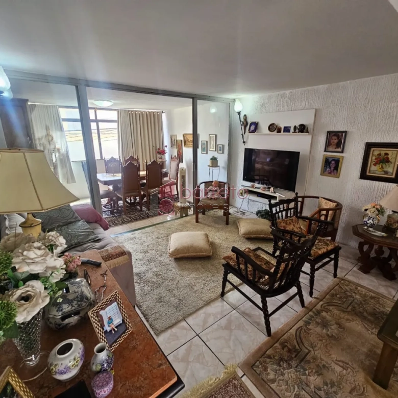 CASA À VENDA NO CENTRO DE JUNDIAÍ/SP