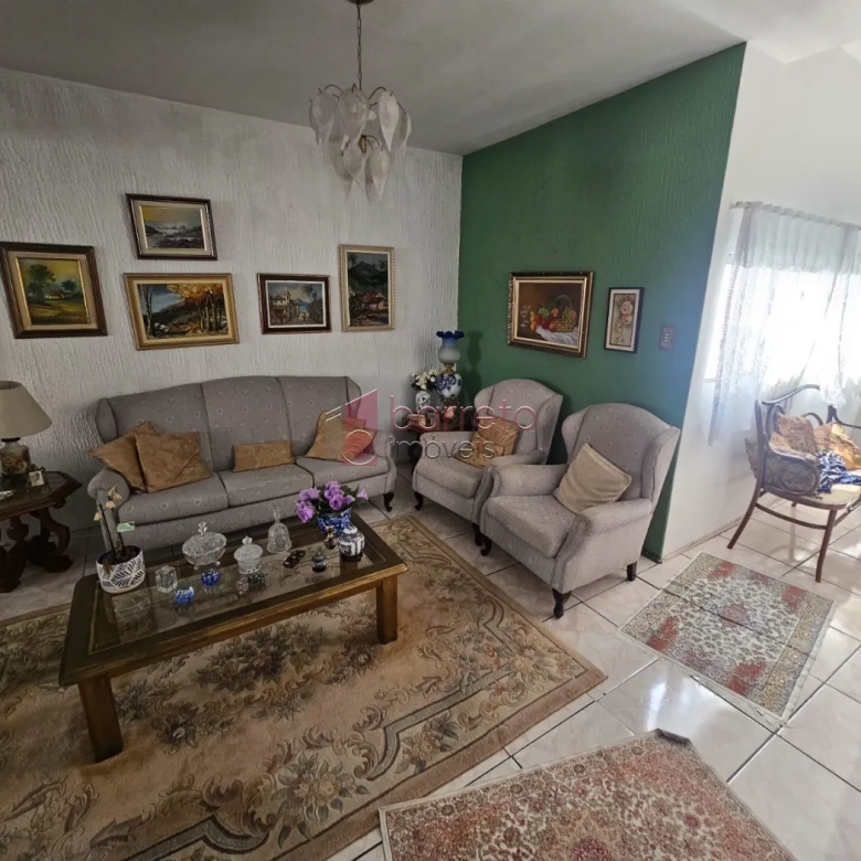 CASA À VENDA NO CENTRO DE JUNDIAÍ/SP
