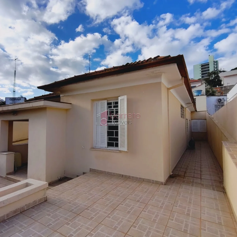 CASA À VENDA NO BAIRRO CHÁCARA URBANA EM JUNDIAÍ/SP