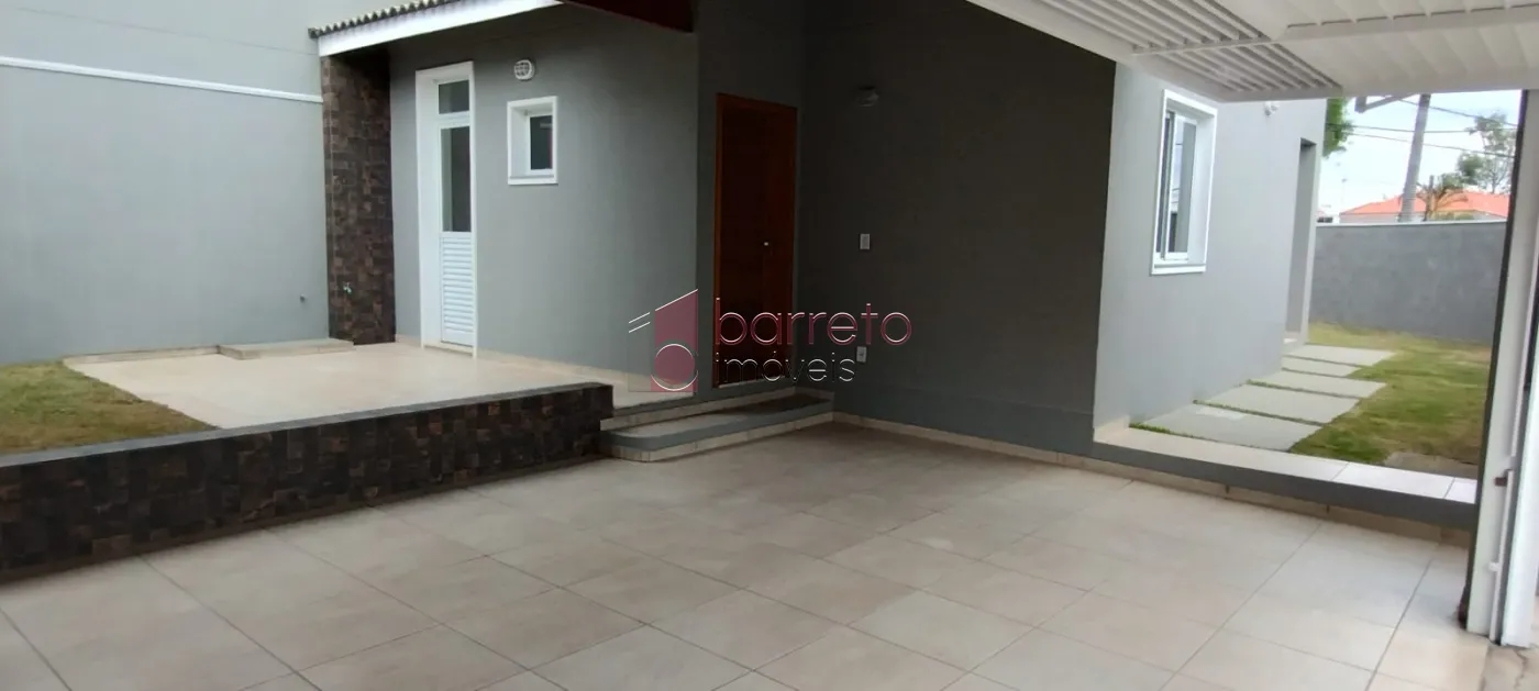 CASA À VENDA NO BAIRRO CIDADE NOVA EM JUNDIAÍ/SP