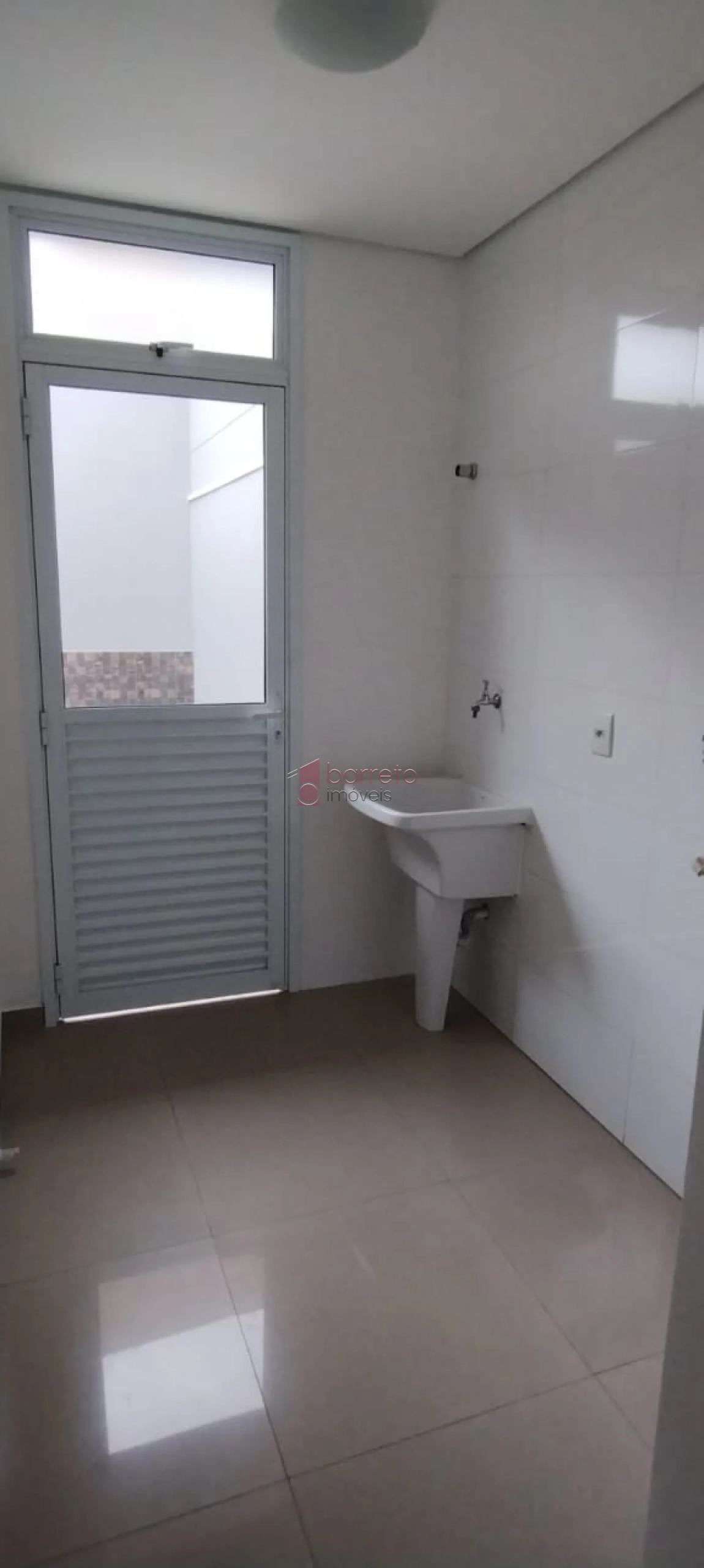 CASA À VENDA NO BAIRRO CIDADE NOVA EM JUNDIAÍ/SP