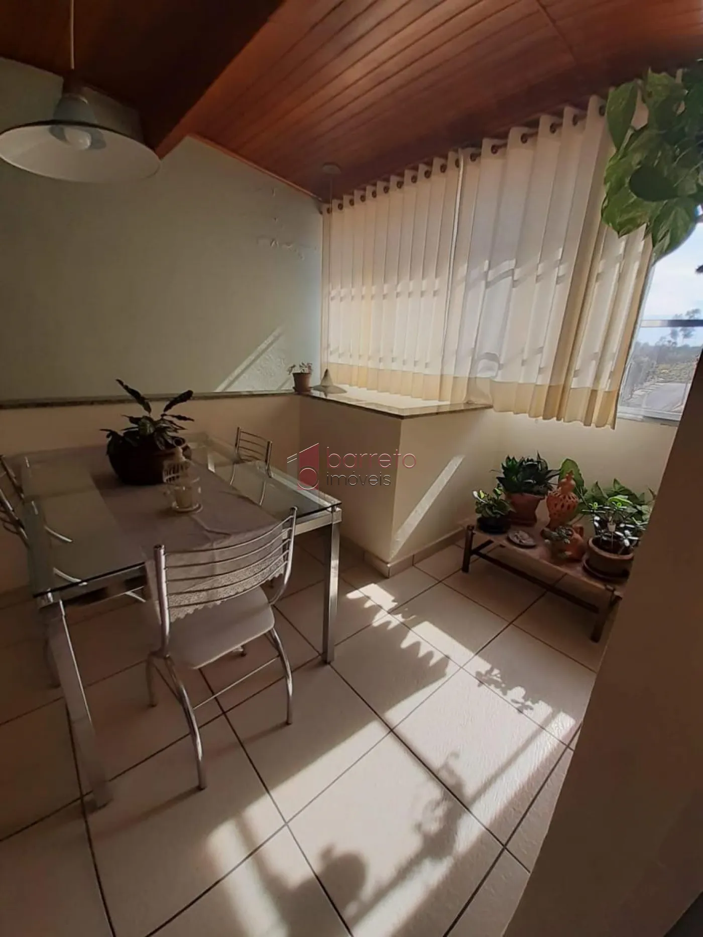 CASA À VENDA NO BAIRRO CIDADE NOVA EM JUNDIAÍ/SP