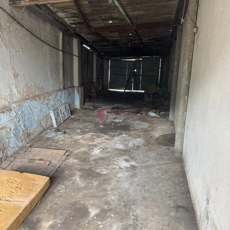 CASA COMERCIAL E RESIDENCIAL À VENDA NO BAIRRO COLÔNIA EM JUNDIAI/SP