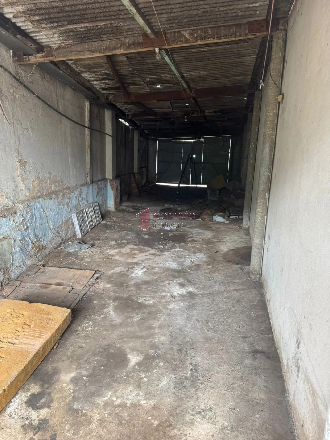 CASA COMERCIAL E RESIDENCIAL À VENDA NO BAIRRO COLÔNIA EM JUNDIAI/SP