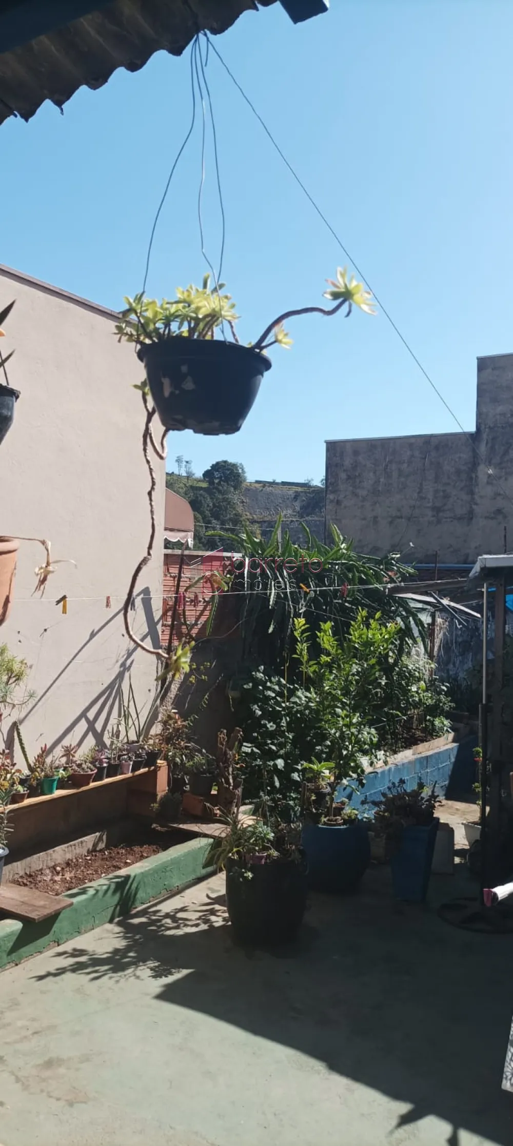 CASA COM SALÃO COMERCIAL PARA VENDA NO COLONIA – JUNDIAÍ/SP