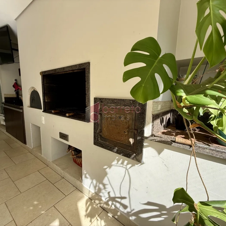 CASA À VENDA NO CONDOMÍNIO RESERVA DA SERRA – MEDEIROS – JUNDIAÍ/SP