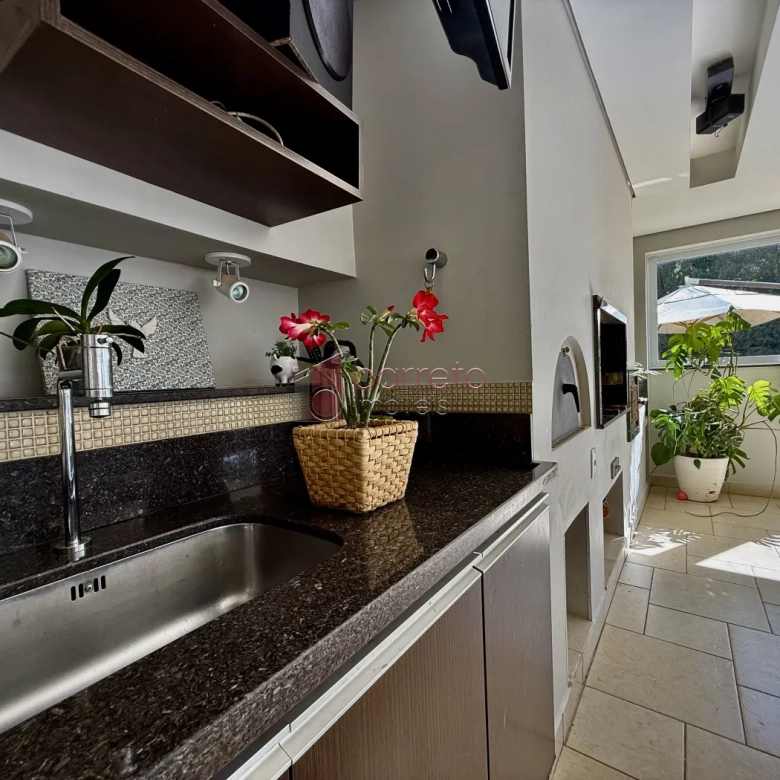 CASA À VENDA NO CONDOMÍNIO RESERVA DA SERRA – MEDEIROS – JUNDIAÍ/SP