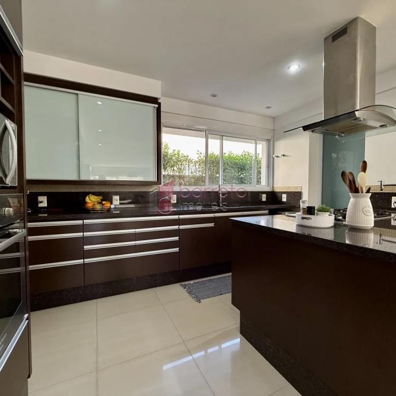 CASA À VENDA NO CONDOMÍNIO RESERVA DA SERRA – MEDEIROS – JUNDIAÍ/SP