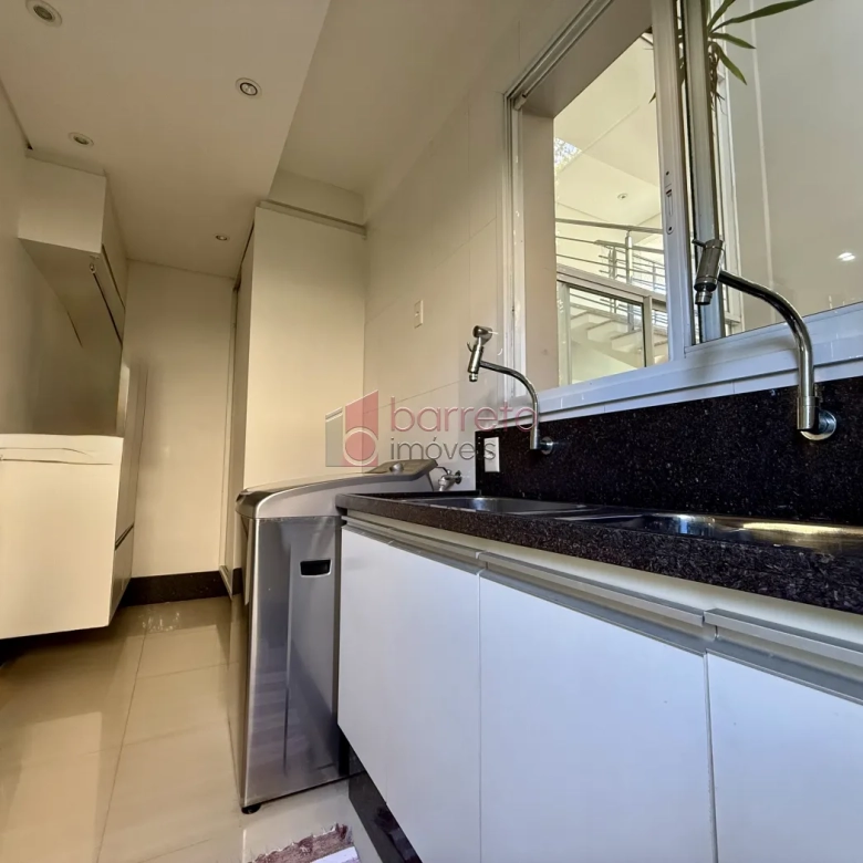 CASA À VENDA NO CONDOMÍNIO RESERVA DA SERRA – MEDEIROS – JUNDIAÍ/SP