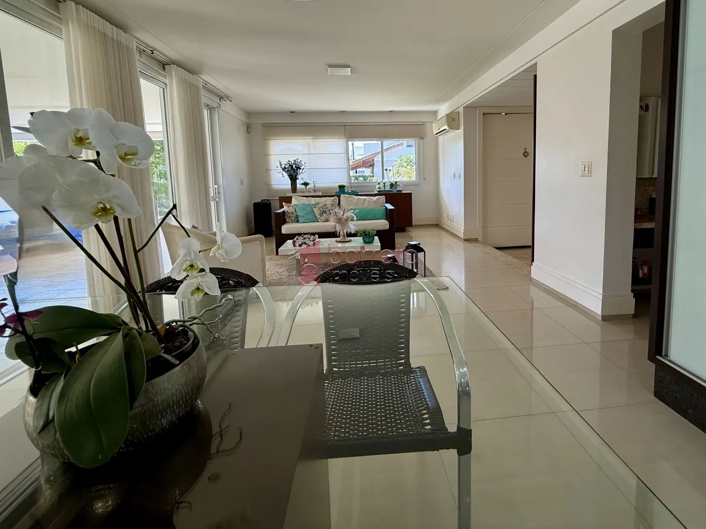 CASA À VENDA NO CONDOMÍNIO RESERVA DA SERRA – MEDEIROS – JUNDIAÍ/SP