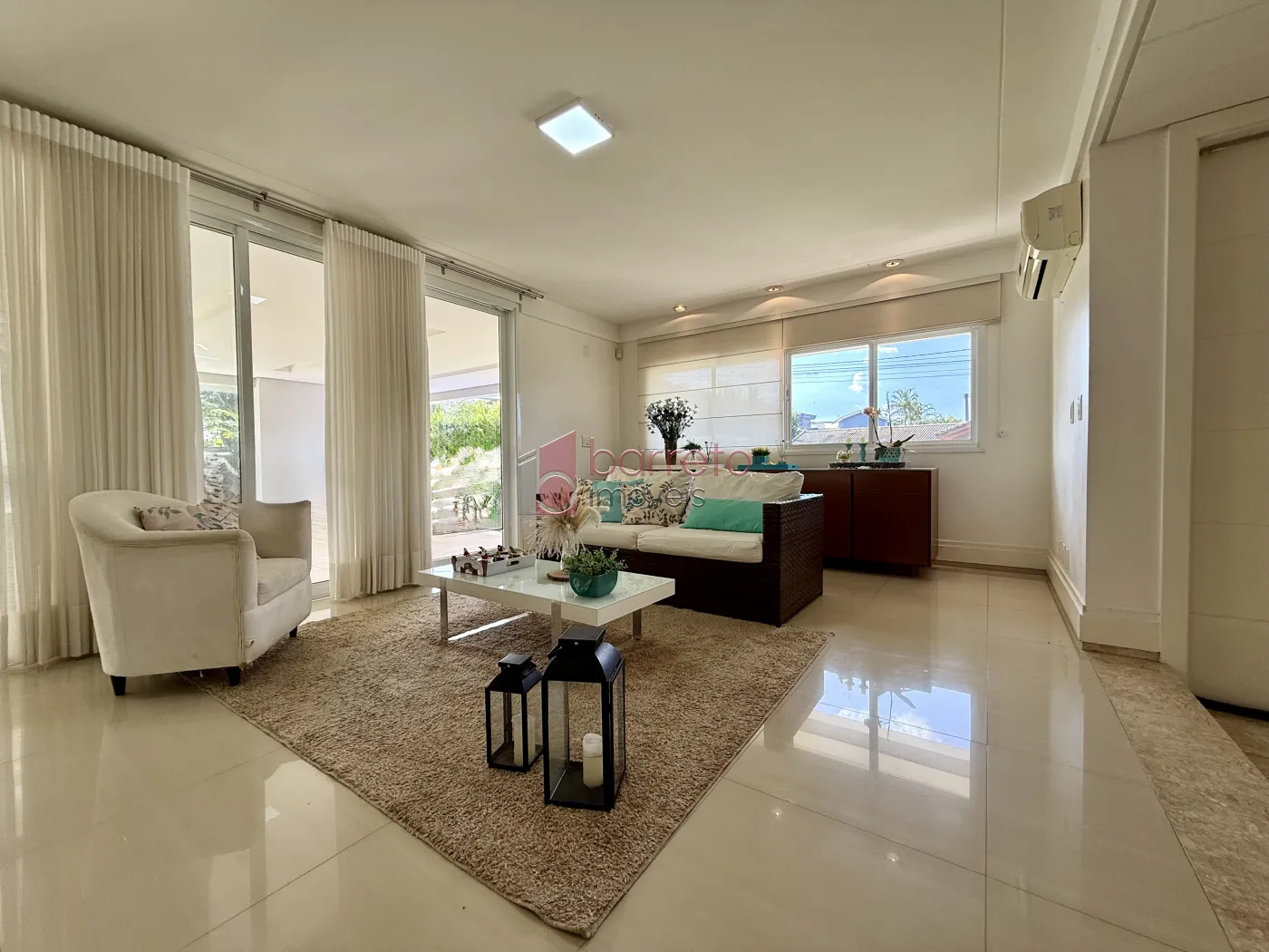 CASA À VENDA NO CONDOMÍNIO RESERVA DA SERRA – MEDEIROS – JUNDIAÍ/SP
