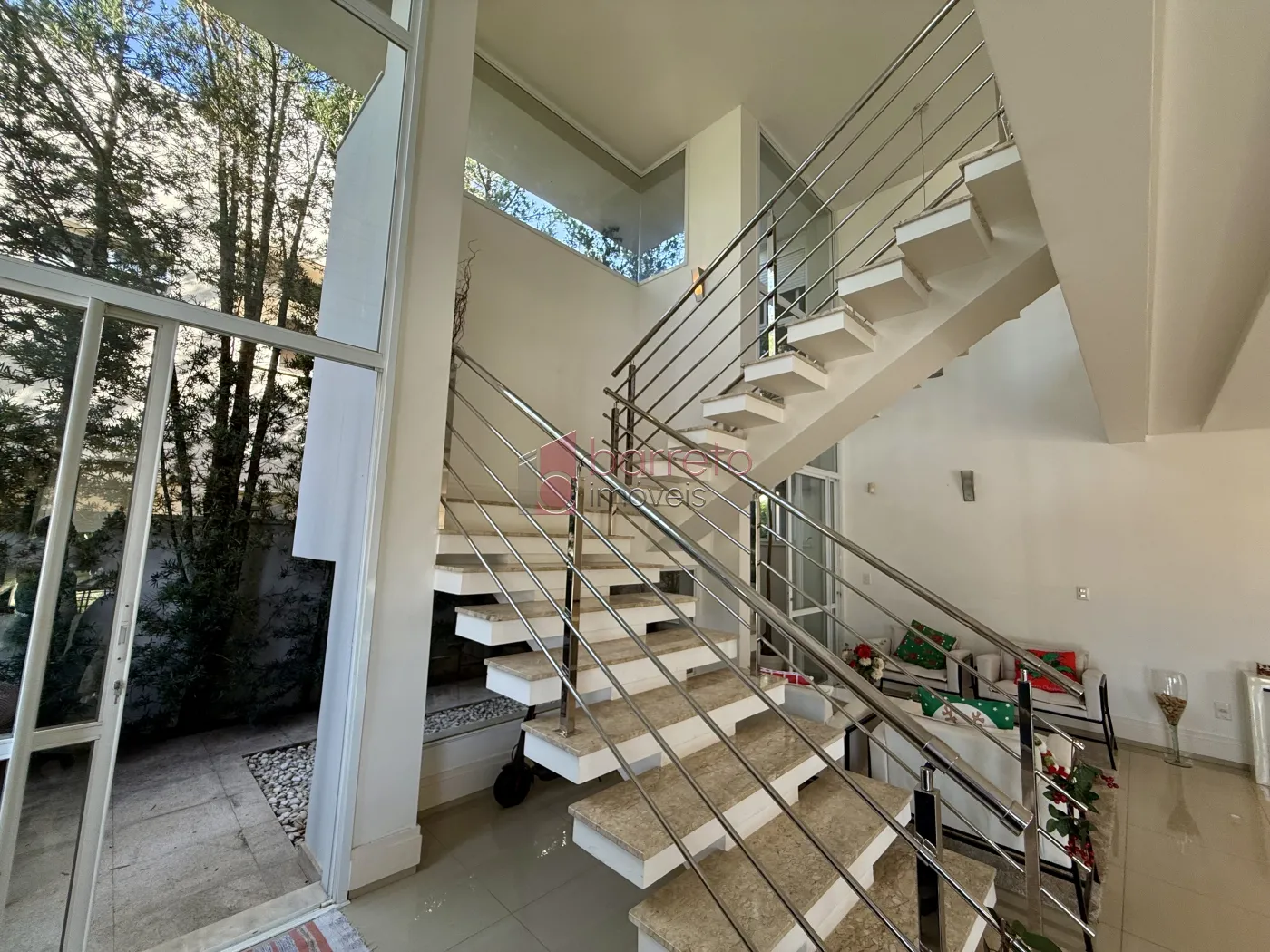 CASA À VENDA NO CONDOMÍNIO RESERVA DA SERRA – MEDEIROS – JUNDIAÍ/SP