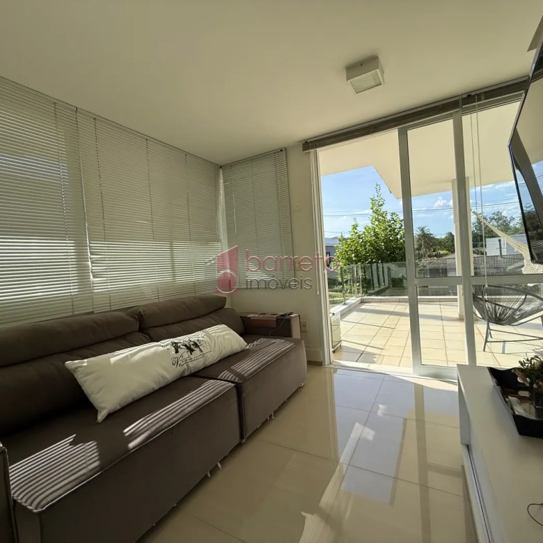CASA À VENDA NO CONDOMÍNIO RESERVA DA SERRA – MEDEIROS – JUNDIAÍ/SP