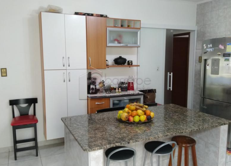 Casa Sobrado em Jundiaí