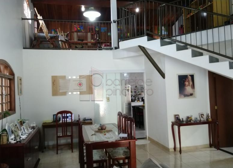 Casa Sobrado em Jundiaí