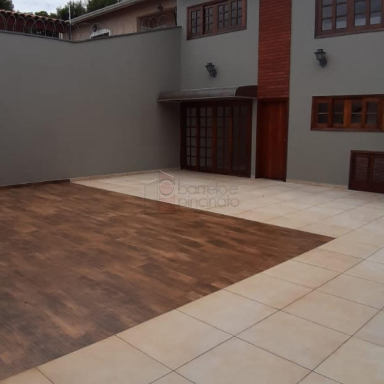 SOBRADO RESIDENCIAL E COMERCIAL PARA VENDA NO JARDIM CICA – JUNDIAÍ/SP