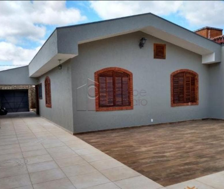 SOBRADO RESIDENCIAL E COMERCIAL PARA VENDA NO JARDIM CICA – JUNDIAÍ/SP
