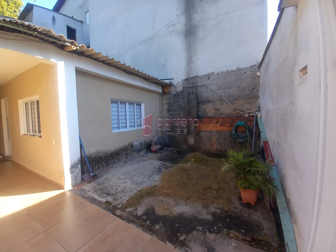 CASA COM ÁREA GOURMET À VENDA NO CAXAMBU – JUNDIAÍ/SP