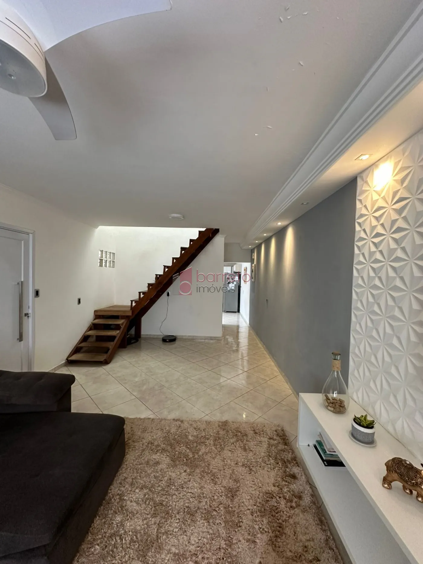 CASA COM ÁREA GOURMET À VENDA NO CAXAMBU – JUNDIAÍ/SP