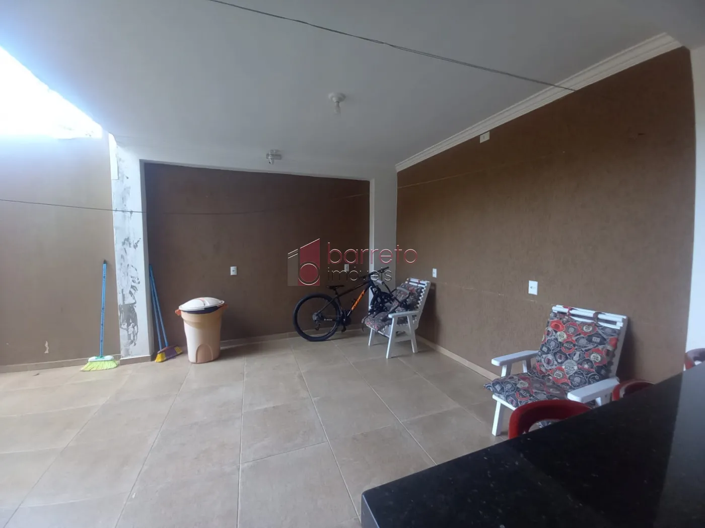 CASA COM ÁREA GOURMET À VENDA NO CAXAMBU – JUNDIAÍ/SP