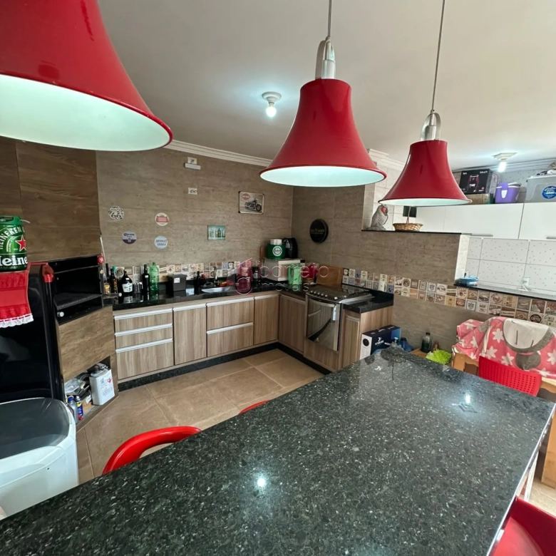CASA COM ÁREA GOURMET À VENDA NO CAXAMBU – JUNDIAÍ/SP