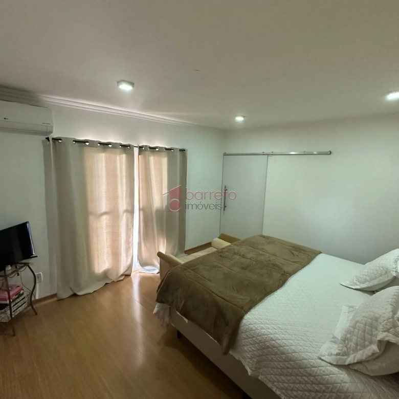 CASA COM ÁREA GOURMET À VENDA NO CAXAMBU – JUNDIAÍ/SP