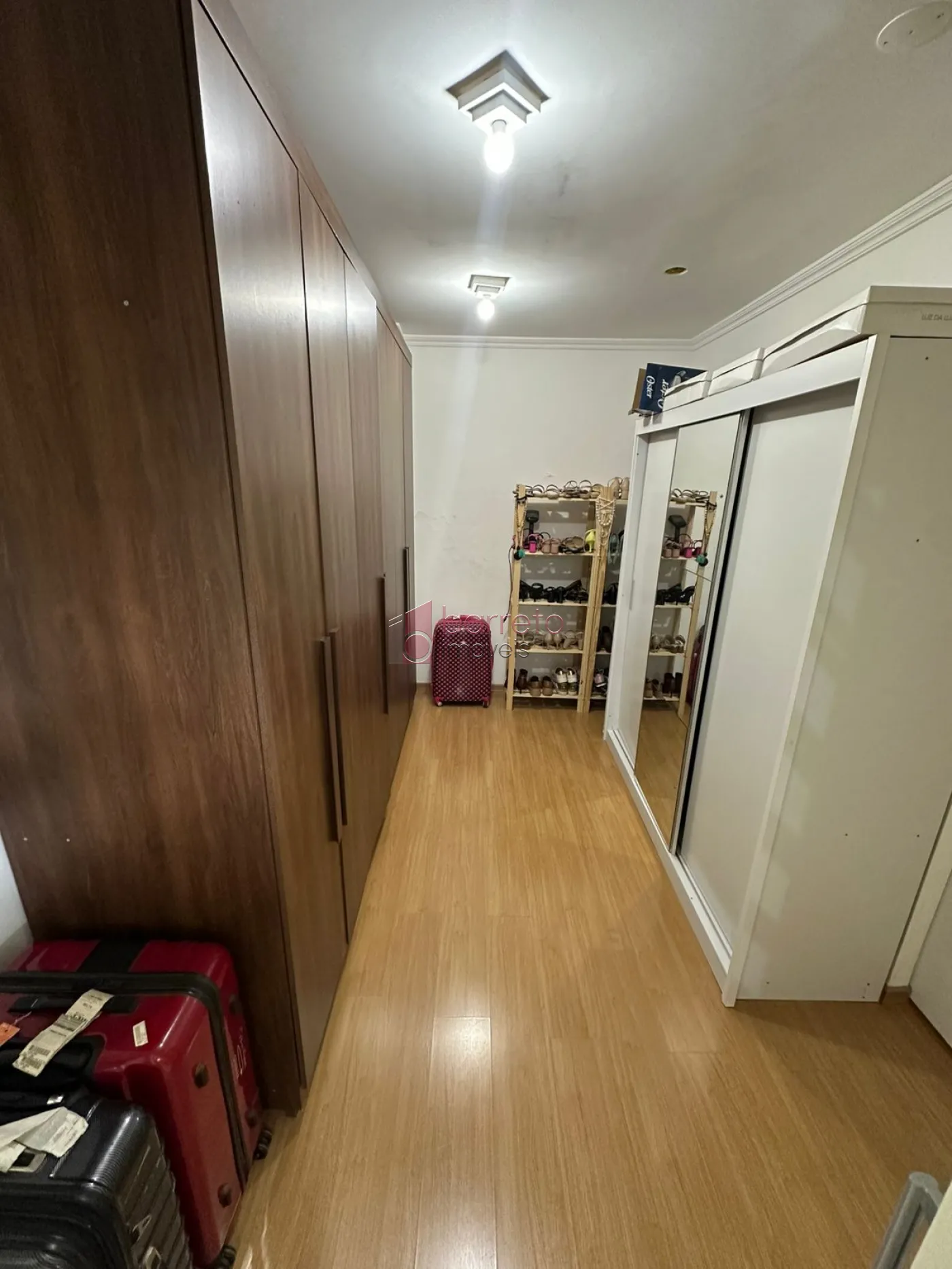 CASA COM ÁREA GOURMET À VENDA NO CAXAMBU – JUNDIAÍ/SP