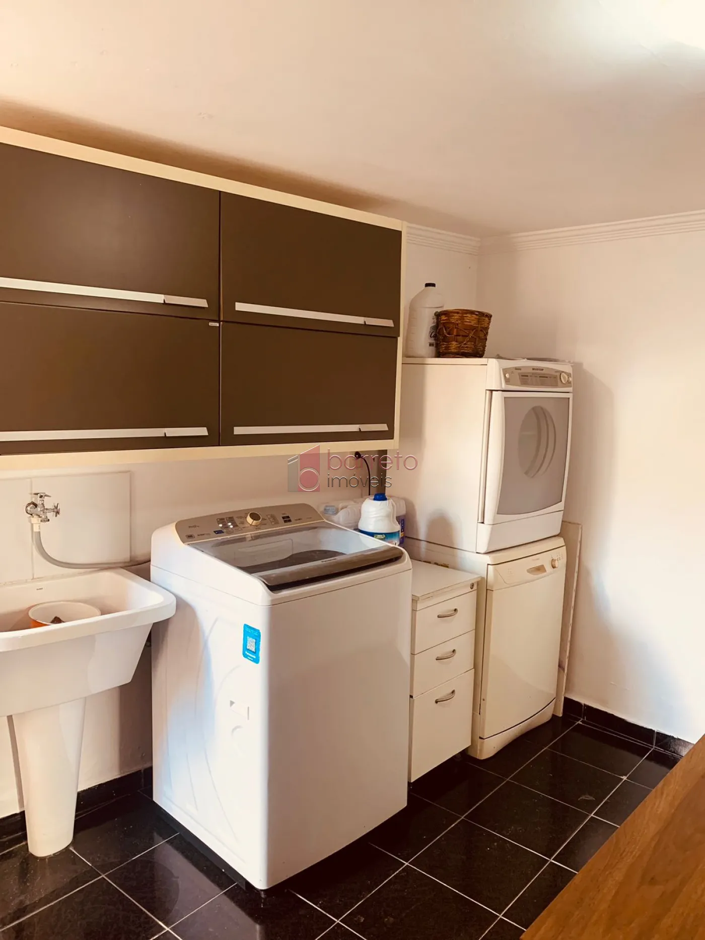 CASA TÉRREA COM 03 QUARTOS À VENDA NO BAIRRO JARDIM DANÚBIO – JUNDIAÍ/SP