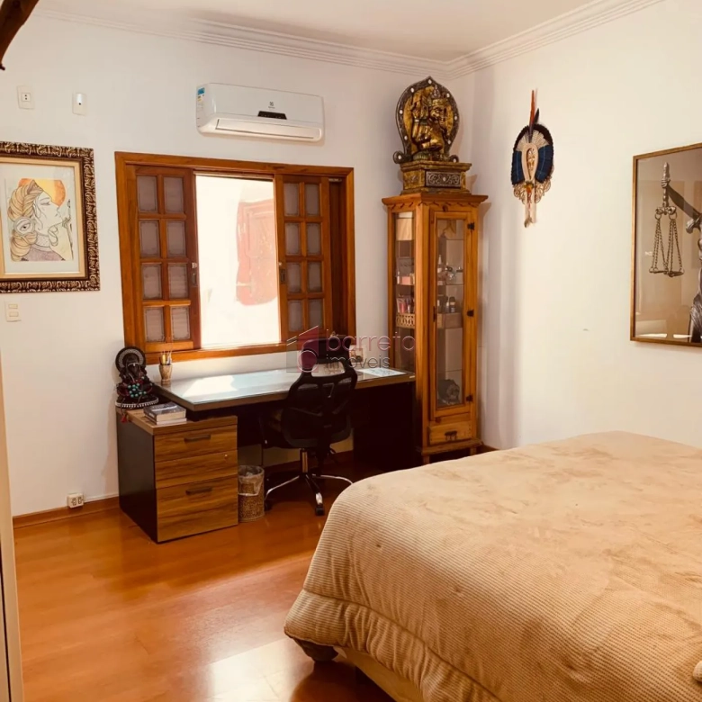 CASA TÉRREA COM 03 QUARTOS À VENDA NO BAIRRO JARDIM DANÚBIO – JUNDIAÍ/SP