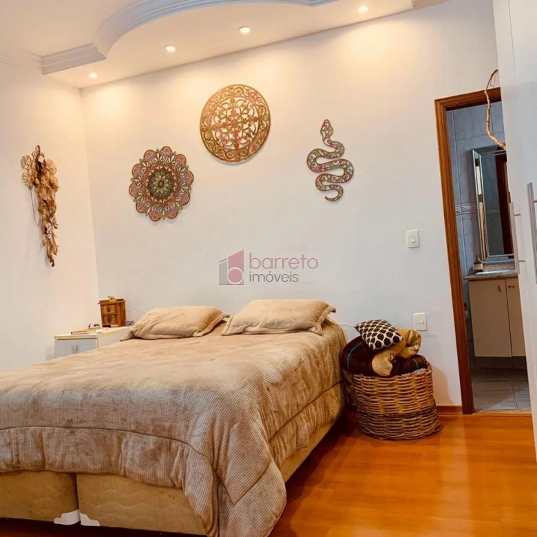 CASA TÉRREA COM 03 QUARTOS À VENDA NO BAIRRO JARDIM DANÚBIO – JUNDIAÍ/SP