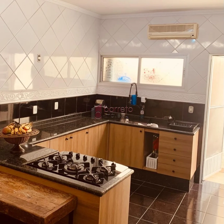 CASA TÉRREA COM 03 QUARTOS À VENDA NO BAIRRO JARDIM DANÚBIO – JUNDIAÍ/SP